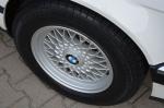 BMW 740i 1992 года (UK)